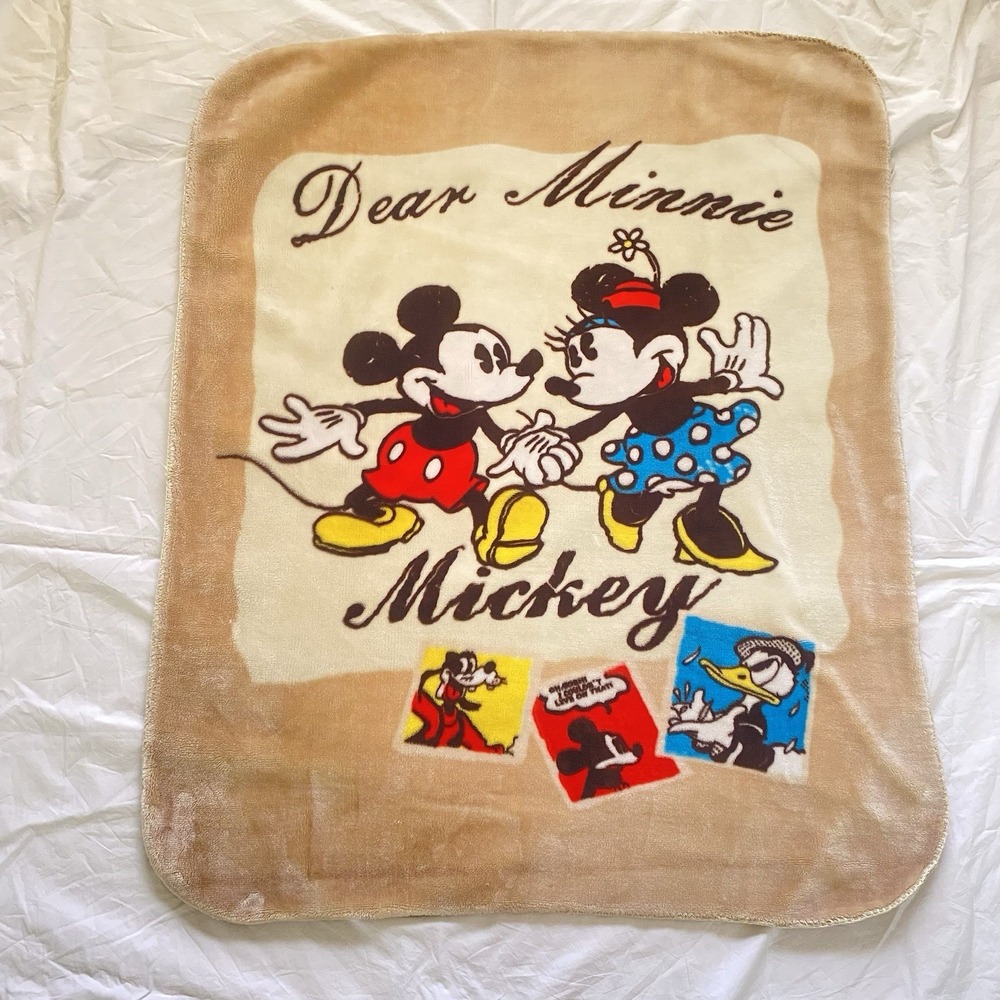 Vintage Disney Classic Mickey Minnie Love 80s/90s Soft Thick Throw Blanket Kids